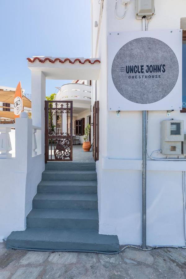 Uncle John'S Guesthouse Skopelos Town Exterior photo