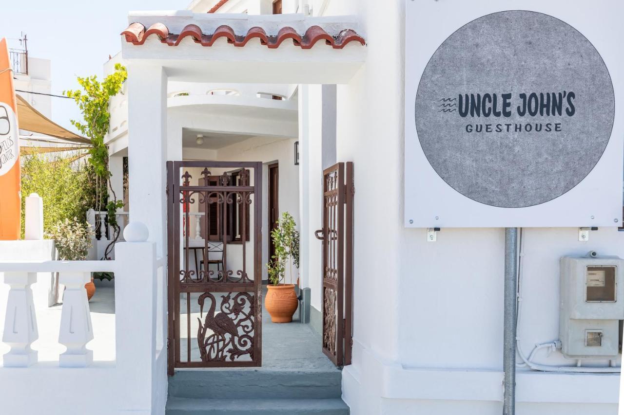 Uncle John'S Guesthouse Skopelos Town Exterior photo